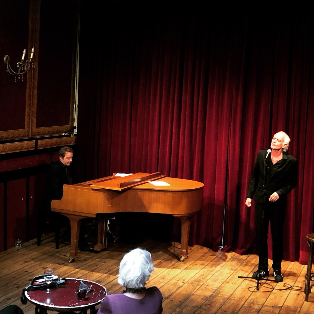 Roode Bioscoop tweet media