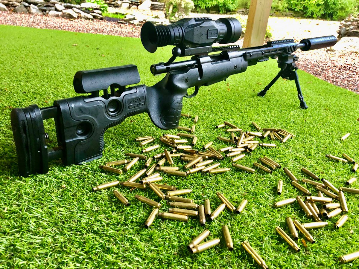 Sightmark's tweet image. When you get behind a Wraith HD digital scope, it's difficult to share and let someone else get a turn. Ashley Thompson with Scott Country International knows! #SightmarkWraithHD #Sightmark #MakeYourMark

sightmark.com/product.php?it…