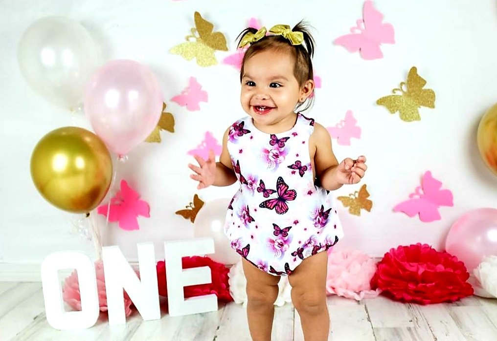Rosiselamtz's tweet photo. Happy 1st Birthday my Lil Bryssie 🦋💝 may GOD🙏 give you abundant blessings and everything your little heart desires. GrandMa Rosie loves you mucho 💝mucho💝mucho💝!! Mi reyna hermosa de wela, la muñequita de la casa. DIOS te bendiga siempre. 💝🦋🎁🎉🎂🎈#FirstYearifLife #Bryssa https://t.co/RPsZxOD3VV