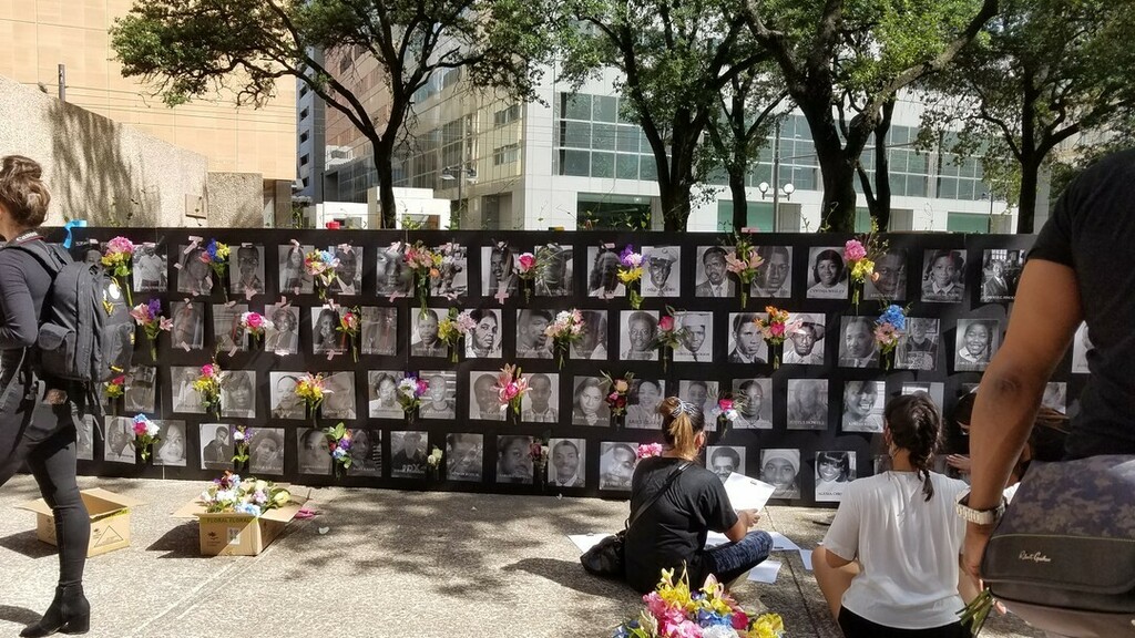thanksgivingsq's tweet photo. Many thanks to Emily. Alicia, Abby, Gary and many others for their work to create and assemble the Say Their Names Memorial at Thanks-Giving Square! https://t.co/kakrleEHCJ