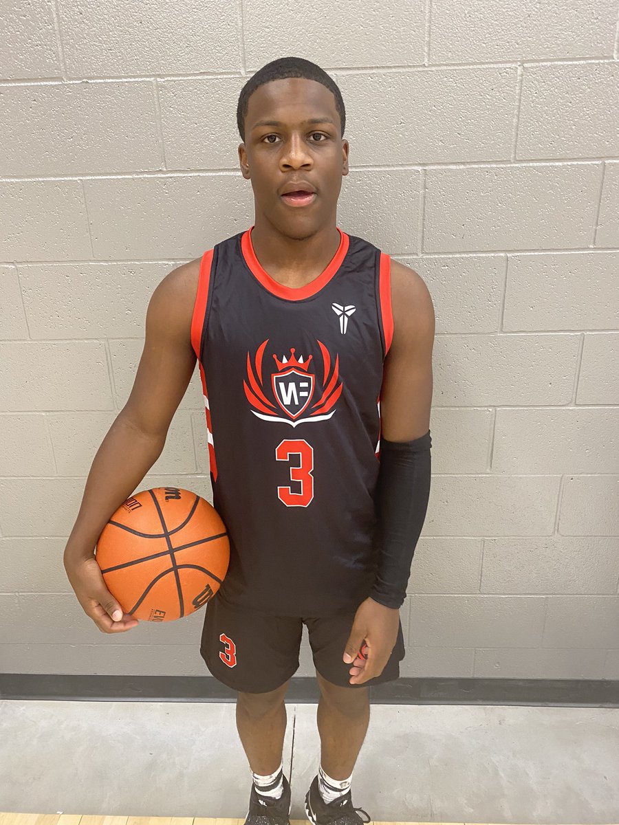 SeeUAtWork18's tweet photo. Mikey Brown, 1st year with the program, was relentless on both ends of the floor. He turned his defense into his offense. He averaged 16pts &amp; 5 steals this weekend. 
He’s a Co-Player of the Weekend. 
Mikey is a PROBLEM!!! https://t.co/YpWt7dd9A4