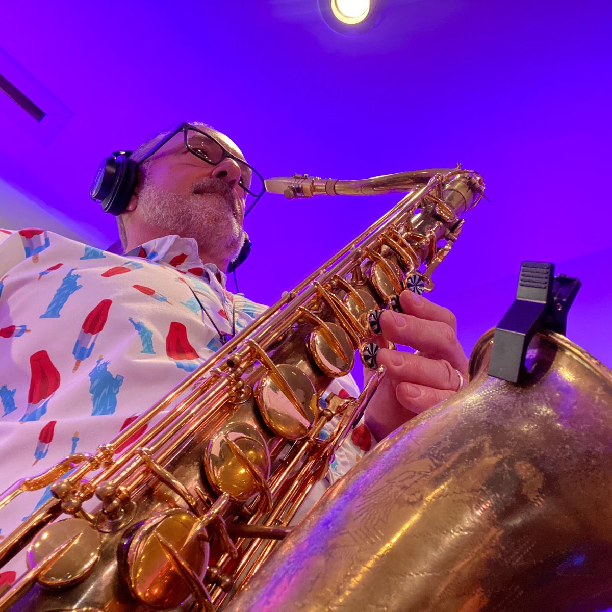 CMoneyKS's tweet photo. #RSVLTS #BombPopsAndLiberty #FourthOfJuly #Saxophone #VintageSaxohones #MartinSaxophones #MartinCommittee #MartinSkyline #MartinCommitteeSkyline https://t.co/KyEpSrP5XZ