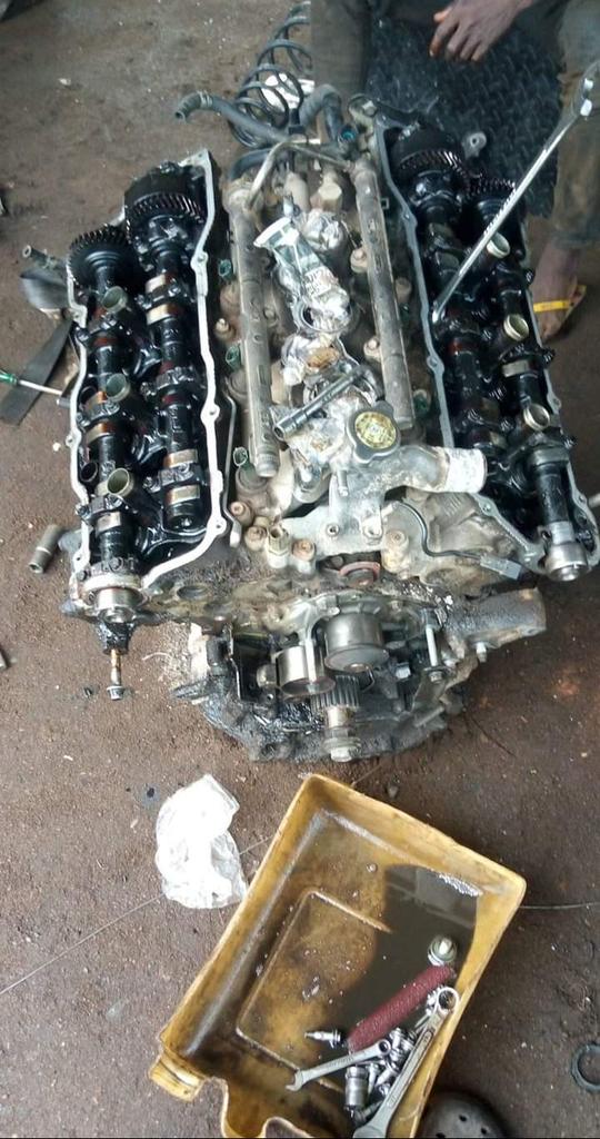 DarwisLamesa's tweet photo. Working as a mechanic, no matter what challenges we face, we must be eager to continue the work with a happy heart be eager...✌️👍💪💪 https://t.co/Ok0Oh73ARM