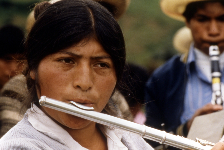 MiMuseoIndigena's tweet photo. ¡Määy! El Centro de Capacitación Musical y Desarrollo de la Cultura Mixe (CECAM) es una importante institución de enseñanza musical. Se sitúa en la localidad #ayuujk / #mixe de Santa María Tlahuitoltepec, #Oaxaca, y recibe estudiantes de diferentes regiones del estado y del país. https://t.co/6lLMPWgF08