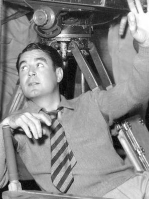 spacewoman reporter tweet media