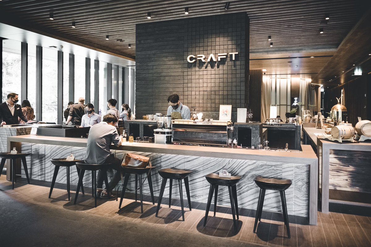 CafeStoryTH's tweet photo. .
#รีวิว CRAFT 🏡☕️🍃🐶🐈 #หลังสวน #ปทุมวัน
.
คาเฟ่สุดชิลล์เปิดใหม่ใจกลางเมือง ใกล้รถไฟฟ้า BTS ชิดลม โอบล้อมด้วยสวนสวยสีเขียวและสายน้ำ แถมยัง Pet Friendly พาสัตว์เลี้ยงสุดรักมาได้ด้วยนะ คาเฟ่นี้ตั้งอยู่โซนหลังสวน ในโรงแรม Kimpton Maa-Lai Bangkok https://t.co/lMZPBH3mt7