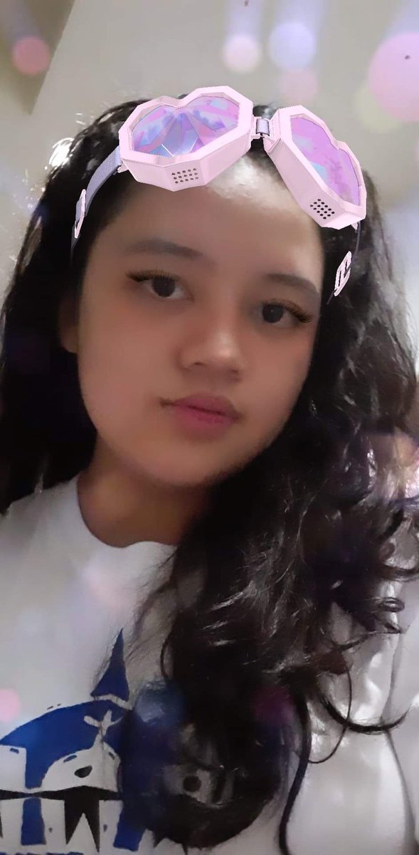 AyaLynnie's tweet photo. self appreciation.. self love.. #facebookfilters https://t.co/8B4AiEFifD