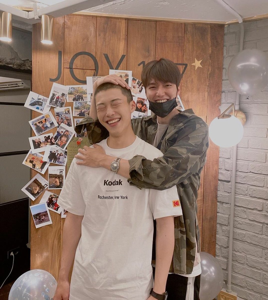 amorelmh's tweet photo. the ship has sailed 😭 MinHwan y'all ❤❤
#leeminho #woodohwan https://t.co/o61v07a2M6