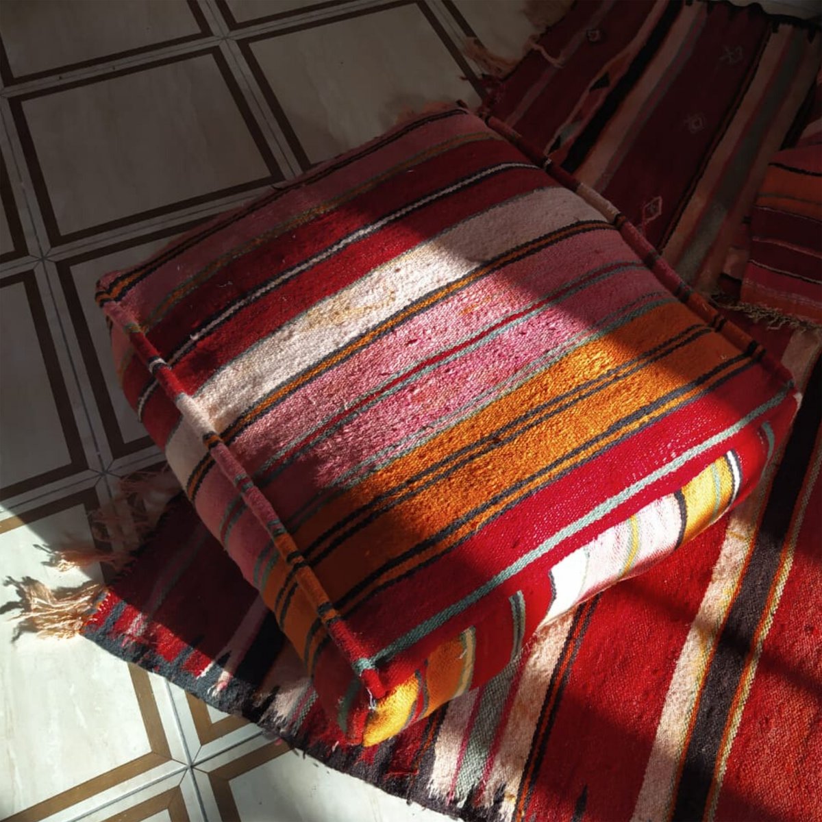 ArtsMarrakesh's tweet photo. Moroccan Handmade Vintage Floor Cushion, Ottoman Floor Pillow Cover, Berber Kilim Footstool, (Unstuffed) https://t.co/pFXahMD6uH via @Etsy https://t.co/nn7NpamevN