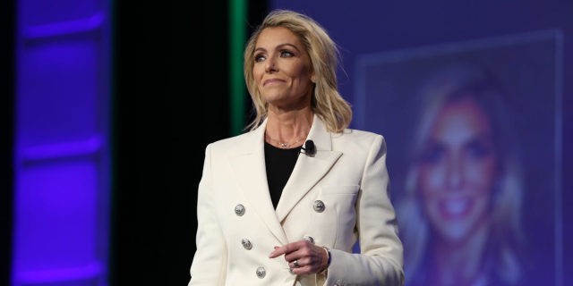 Julinda Stefa (@julindastefa) on Twitter photo .<a href="/Talend/">life</a> #CEO <a href="/ChristalBemont/">Christal Bemont</a> says that the resilience she learned as a kid growing up without electricity or running water helped her guide the company through the pandemic. Read more via <a href="/rosaliechan17/">Rosalie Chan</a> <a href="/businessinsider/">Business Insider</a>. #leadership #womenintech bit.ly/2ZDAIN1 .<a href="/Talend/">life</a> #CEO <a href="/ChristalBemont/">Christal Bemont</a> says that the resilience she learned as a kid growing up without electricity or running water helped her guide the company through the pandemic. Read more via <a href="/rosaliechan17/">Rosalie Chan</a> <a href="/businessinsider/">Business Insider</a>. #leadership #womenintech bit.ly/2ZDAIN1