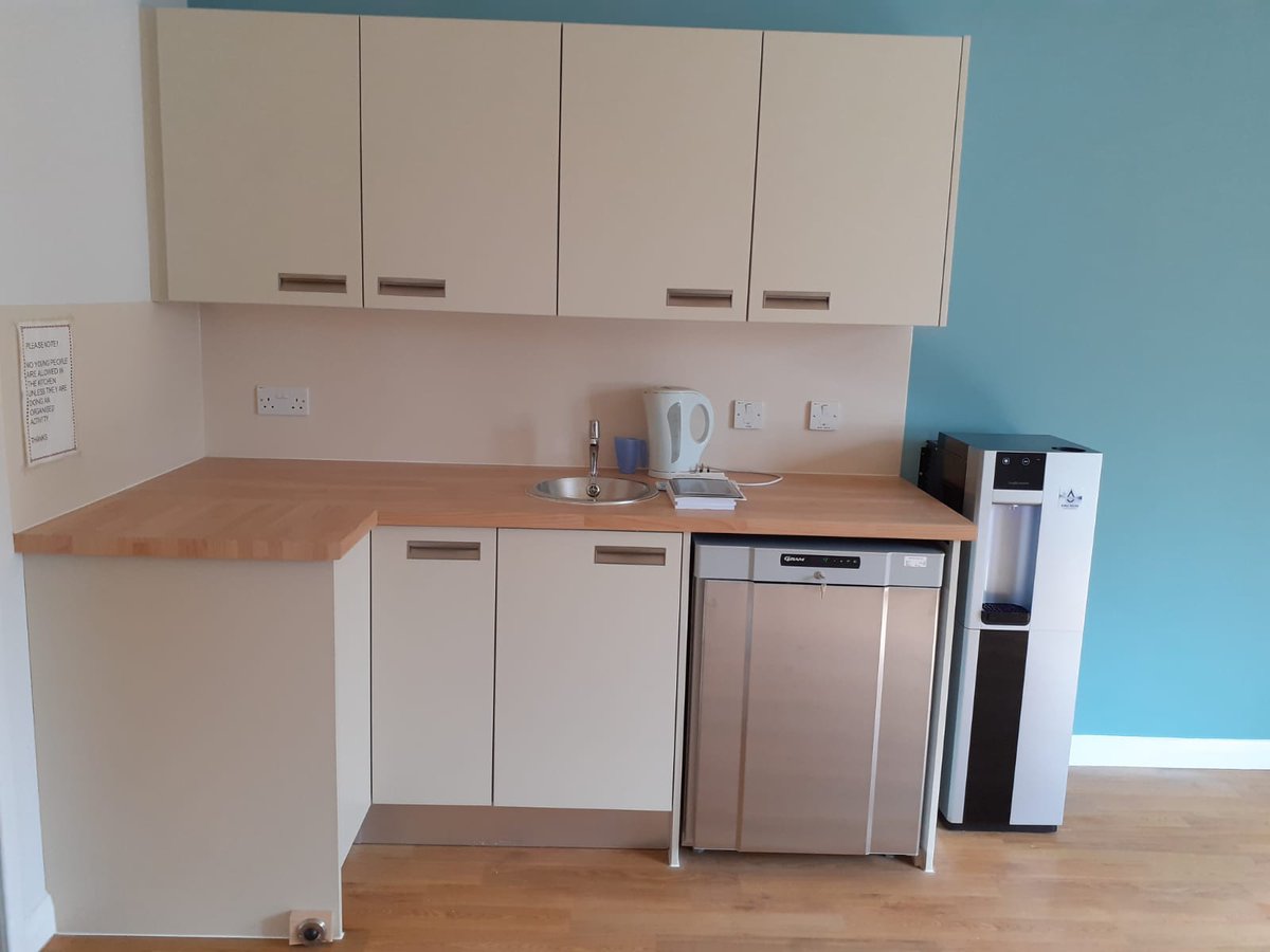 H20_OWS's tweet photo. An installation carried out at Airey Close for NSFT Oulton Broad

#WaterCooler to be supported to the wall, hygiene and user friendly. We recommended the @BorgOverstrom B3. Which uses a #Sterizen sanitiser which fights 99.9% of bacteria with a push button operation https://t.co/hVcfehSStM