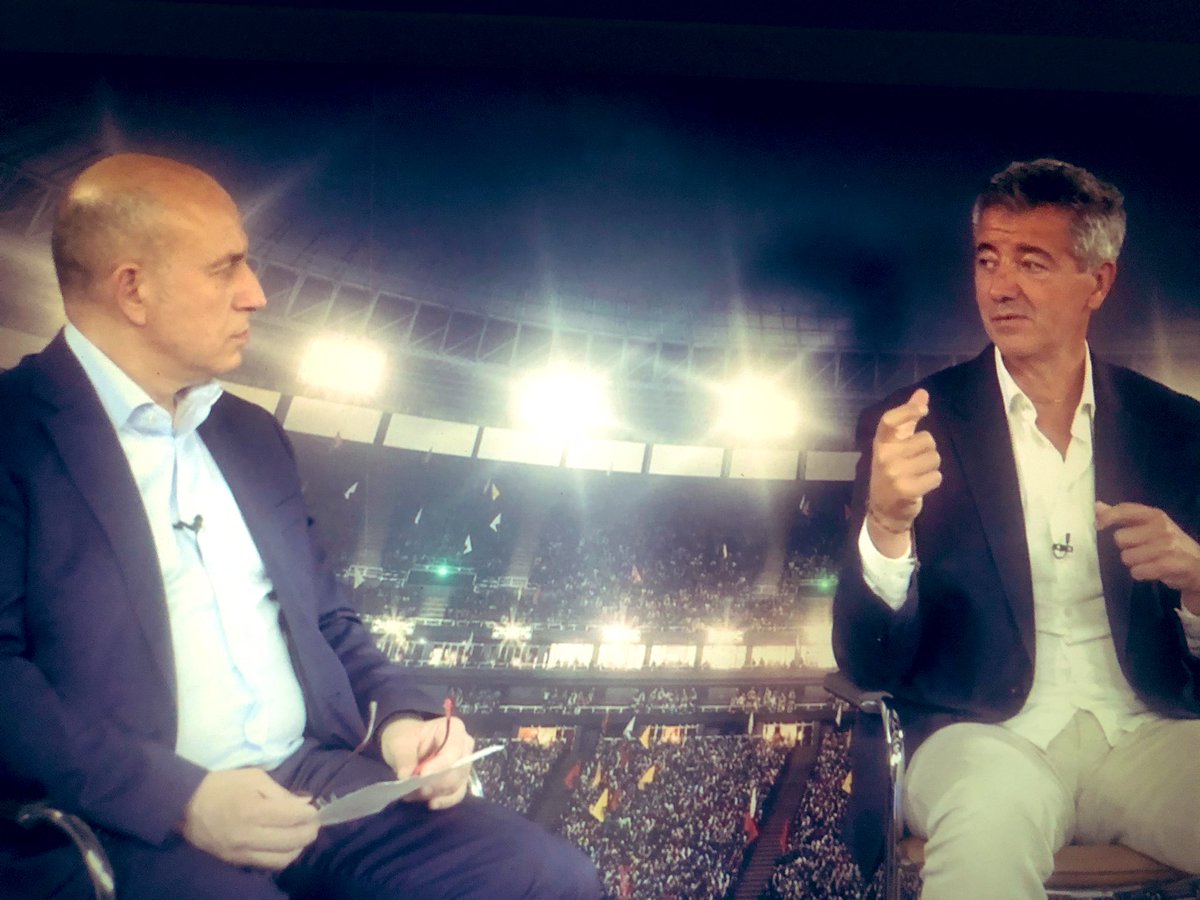 JesusLucasR1's tweet photo. Perfil entrenador de cantera en @Atleti 
No queremos tener exjugadores q usen la cantera como trampolín, solo nos interesan entrenadores q se preocupen por el crecimiento de los chavales y su formación. #GoldenCoachCongress https://t.co/SfbXoPnbYf