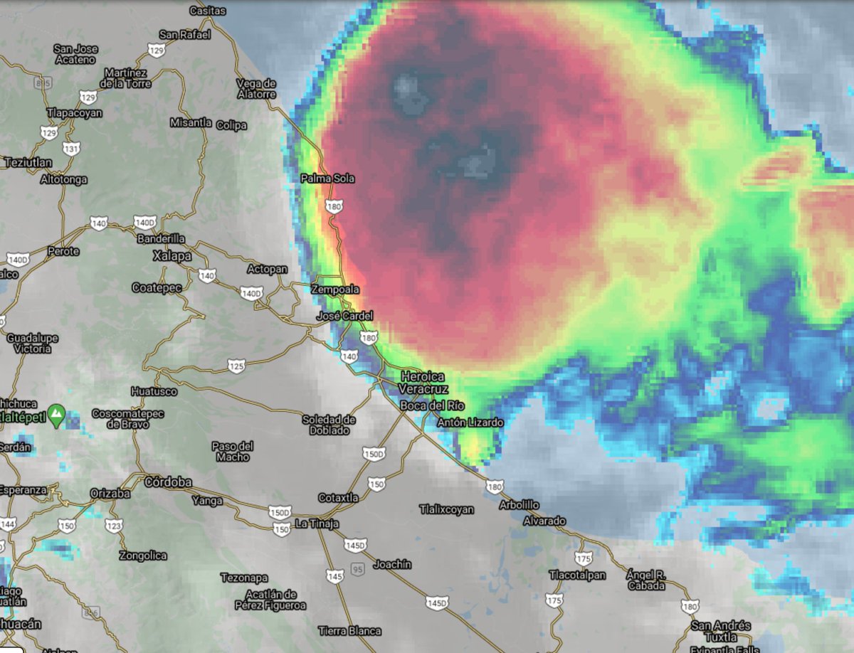 Notimexpr's tweet image. spcver: 6 am. Buenos dias, #Veracruz amanece con cielo parcialmente nublado, con áreas de tormenta frente y sobre las costas desde Nautla hasta Antón Lizardo, la nubosidad se mueve al noroeste-oeste, el resto del estado menor actividad de nublados. #spcv…