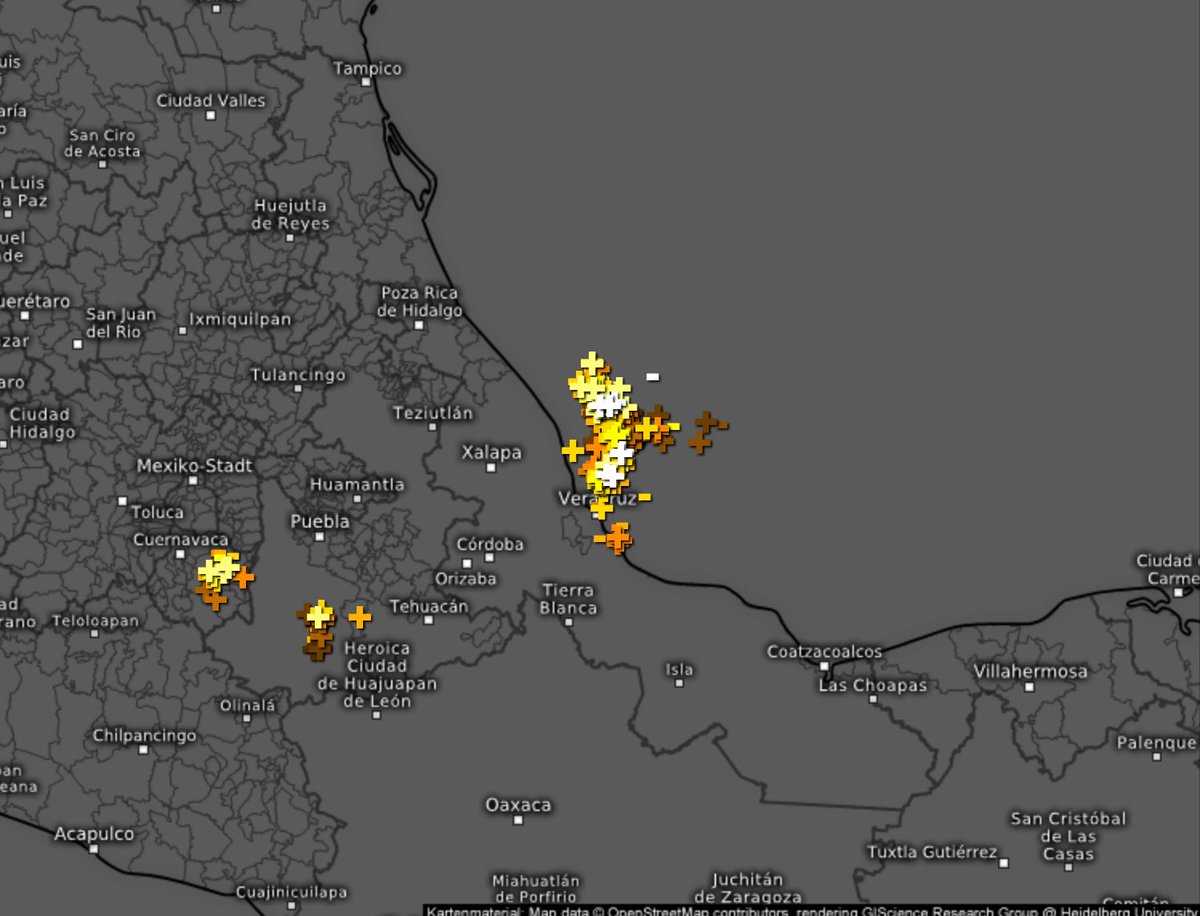 Notimexpr's tweet image. spcver: 6 am. Buenos dias, #Veracruz amanece con cielo parcialmente nublado, con áreas de tormenta frente y sobre las costas desde Nautla hasta Antón Lizardo, la nubosidad se mueve al noroeste-oeste, el resto del estado menor actividad de nublados. #spcv…
