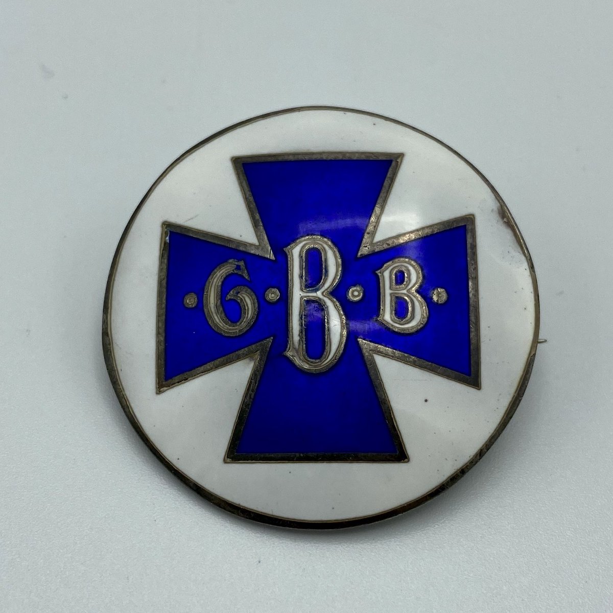 En barnmorske / barnskötare #Brosch från Göteborg. Om någon vet något om denna broschen så kommentera gärna. <a href="/psykmuseet/">Psykmuseet</a> <a href="/Swenurse_Kansli/">swenurse</a> <a href="/vardforbundet/">Vårdförbundet</a>