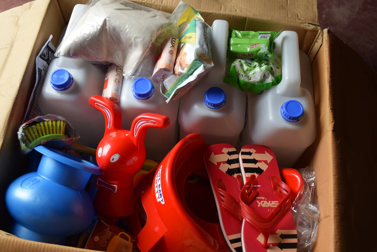 SCIBangladesh's tweet photo. @SCinBD is distributing #Hygiene_Kit and Cloth Mask to the 284 nearby households of the #SARIITC centre in Teknaf, Cox's Bazar as part of #preventive_measures with the support of #WASH sector. The SARIITC centre is funded by @UKinBangladesh and fund managed by UNOPS. https://t.co/JsuwjJFQTn