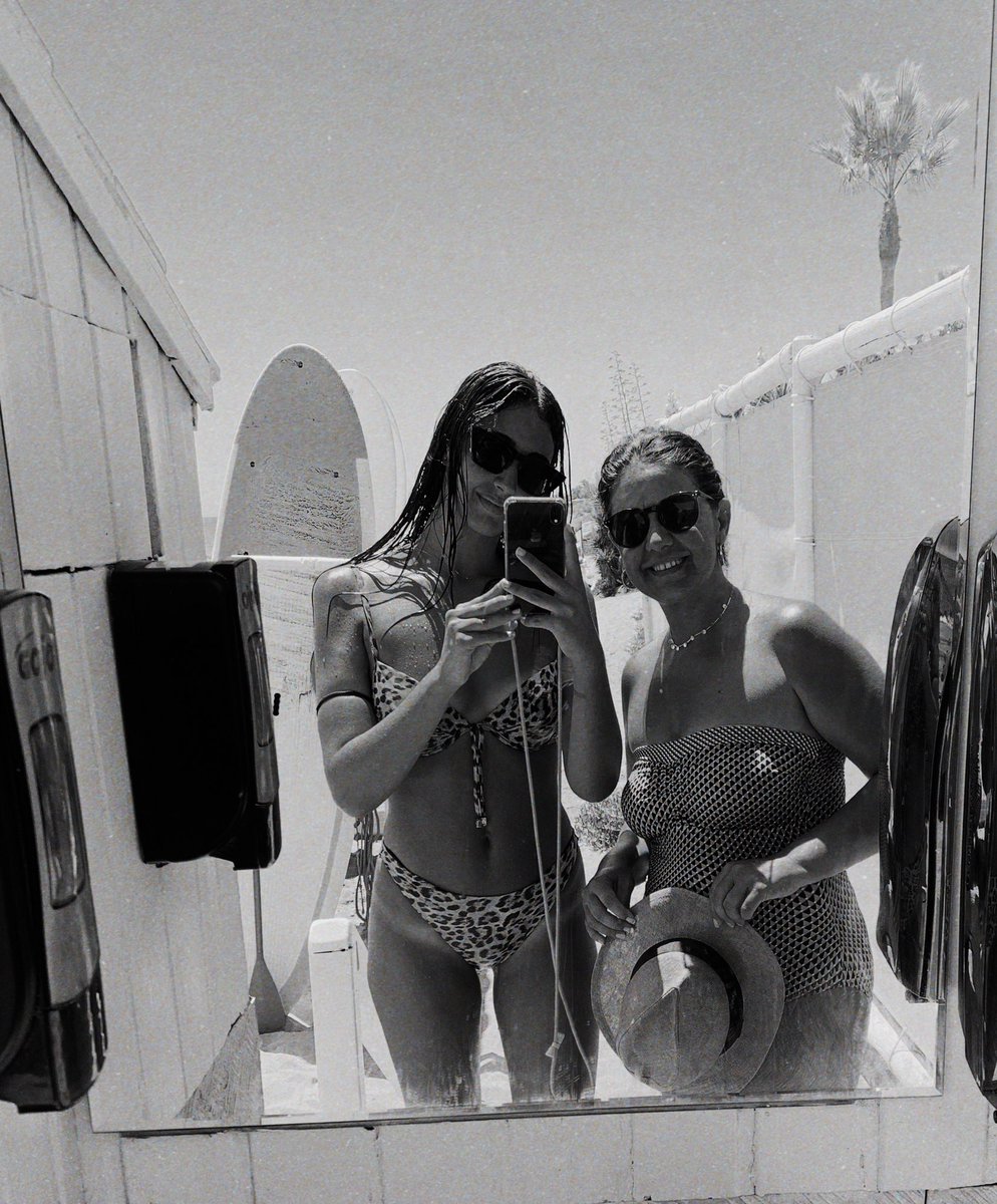 miniverdu's tweet photo. Mamá 🧡🌊 https://t.co/KpLeS6eyEU