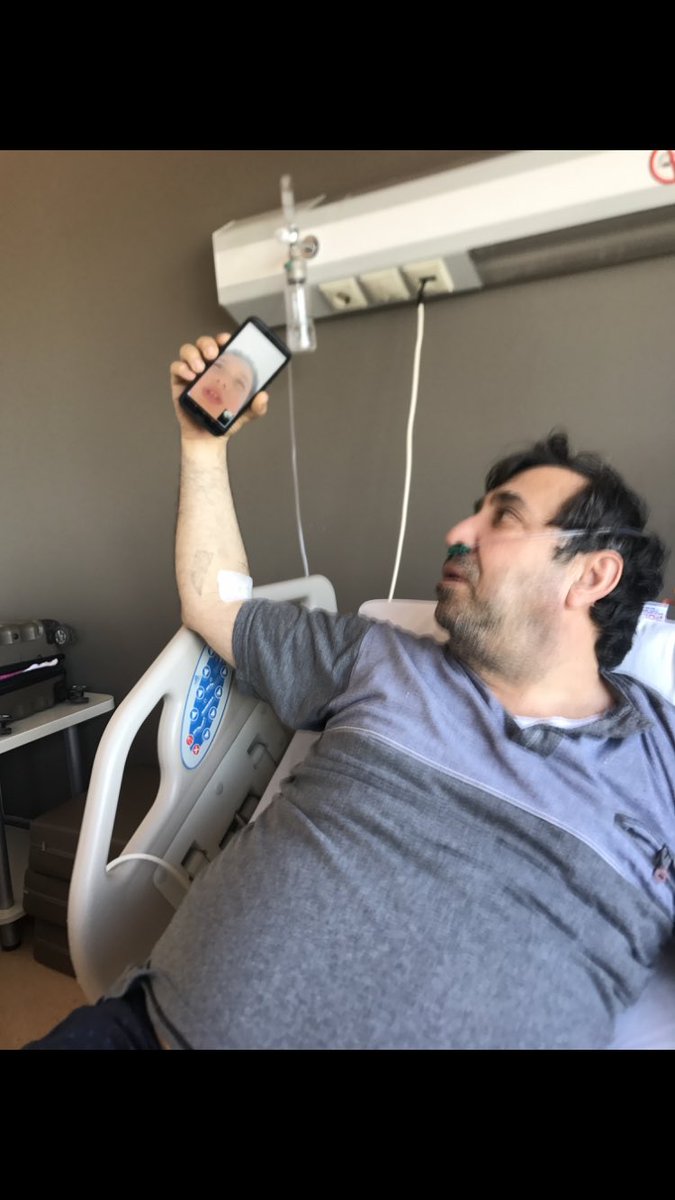 Evladını en son telefon kamerasından görüp vedalaşmanın fotoğrafı bu o dışarda salına salına gezenler görsün görsün ki bana birşey olmaz demekten vazgeçerler belki