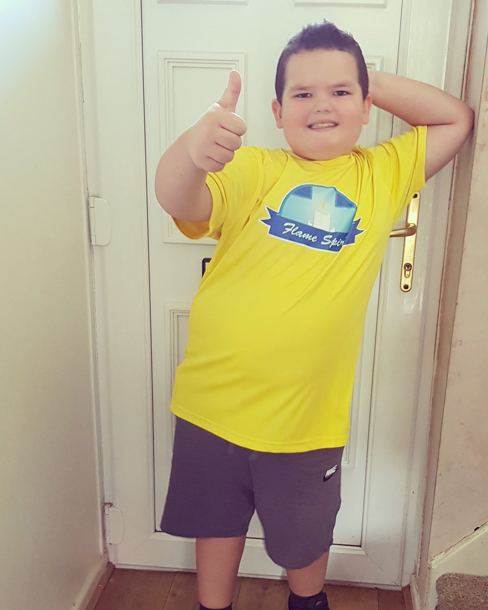 The big fella is giving out his first big cheque today to a little boy from Bootle. Flame Spirit have raised a life changing amount for the family and Isaac is delighted to have contributed.

#TeamIsaac 💙

justgiving.com/crowdfunding/k…