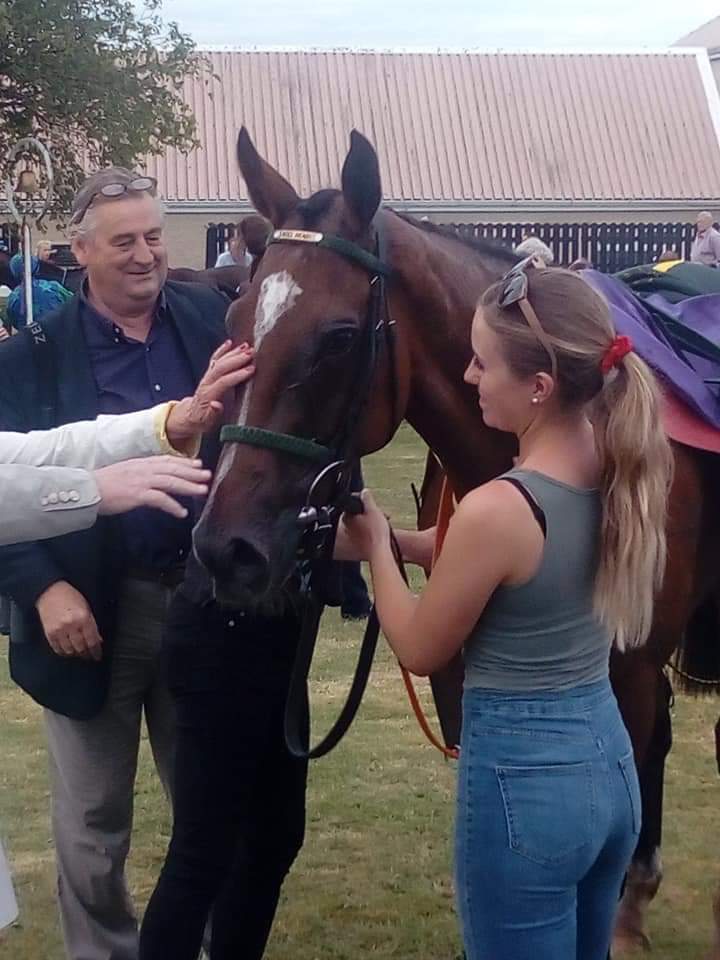 JoeSeward1's tweet photo. THIS DAY LAST YEAR
Concluding race at @WexfordRacecour #StarAdventure won on debut @tuvastables Mark O'Hare aboard lead up by @SadhbhMorley
The winner a half sister to #LauraBulliion
went on to win her Maiden Hurdle with @swflanagan7 @DownpatrickRace
#HorseRacing
#Fairyhouse https://t.co/UldNOf0DSq