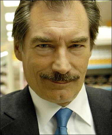 CainetteRPG's tweet photo. @PoisonMouth_ @OilMeUpDxddy Timothy Dalton, eterno Orión Black y no admito discusión https://t.co/yhORghc5y4