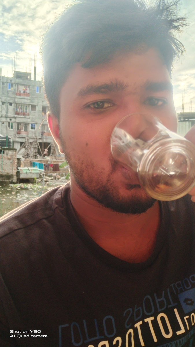 xmmamun's tweet photo. চা এর চুমুকে অন্য কিছু ফিল করি। বউ বাপের বাড়ি। https://t.co/xQE39S8dA4