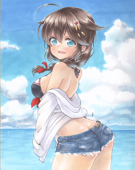 心配してくれたのか、なぜかちょっとフォロワーさんが増えたので、自己紹介…
普段は艦これの白露型メイン、五月雨ちゃん提督してる、アナログコピックお絵かきマンしてます…
他の版権や創作も描きます…

心配してくれてありがとうございます?
お絵描きしてきます✨ 