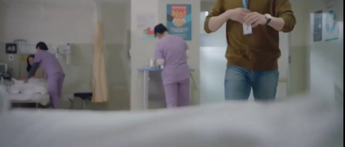 Ep. 3 - Black hoodie + specs, pink shirt and khaki pants (and those blonde streaked hair!), and russet brown long sleeves and denims (he looks hot in those bts ) Band perf: Aloha