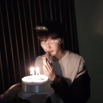 _20000117's tweet photo. 찬희는 소원만 빌어 🙏🏻 https://t.co/FjUDBBYNuq