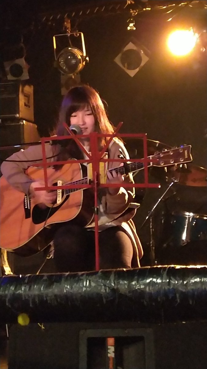 chizu115112's tweet photo. 夜は
#AtlantiQs で
歌ってみた Vol.7
全部は観られなかったけど
弾き語りライブ初の彩葉ちゃん
しっかり観てきたよ^^*
可愛い(✿︎´ ꒳ ` )♡︎♪♪
みんなに愛されてるのが
伝わって嬉しかったな(´˘`*)
#SpringWindColors
弾き語り
お疲れさまでした
今日もありがとう!! https://t.co/b2ulsx8ydZ