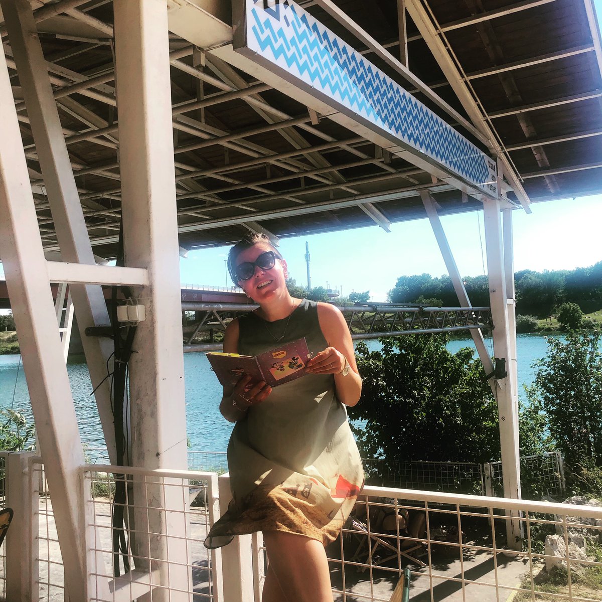 UKollektiv's tweet photo. Es gibt noch Restkarten für den #tagebuchslam am Kiosk bei #USUSamWasser #uawlive #kultursommer #badespaß #Floridsdorf #kultur #neuedonau @kupfooe @radiofm4 @oe1 🏖🏝⛱🏄‍♀️🏊‍♂️🚣‍♂️ Beginn 19:00 https://t.co/PhtGV2Ymtm