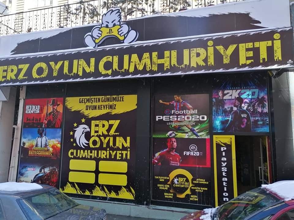 ibrahimdumlu25's tweet photo. Değerli misafirlerimiz işletmemiz genelinde covid-19 salgınına karşı gerekli yasal tedbirler alınmıştır. Sizlerden işletmemiz genel kullanım alanlarında sosyal mesafe kurallarına uymanızı önemle rica ederiz. Tüm işletmelere hayırlı işler dileriz.#erzoyuncumhuriyeti #palandöken https://t.co/I61uJw8LWF