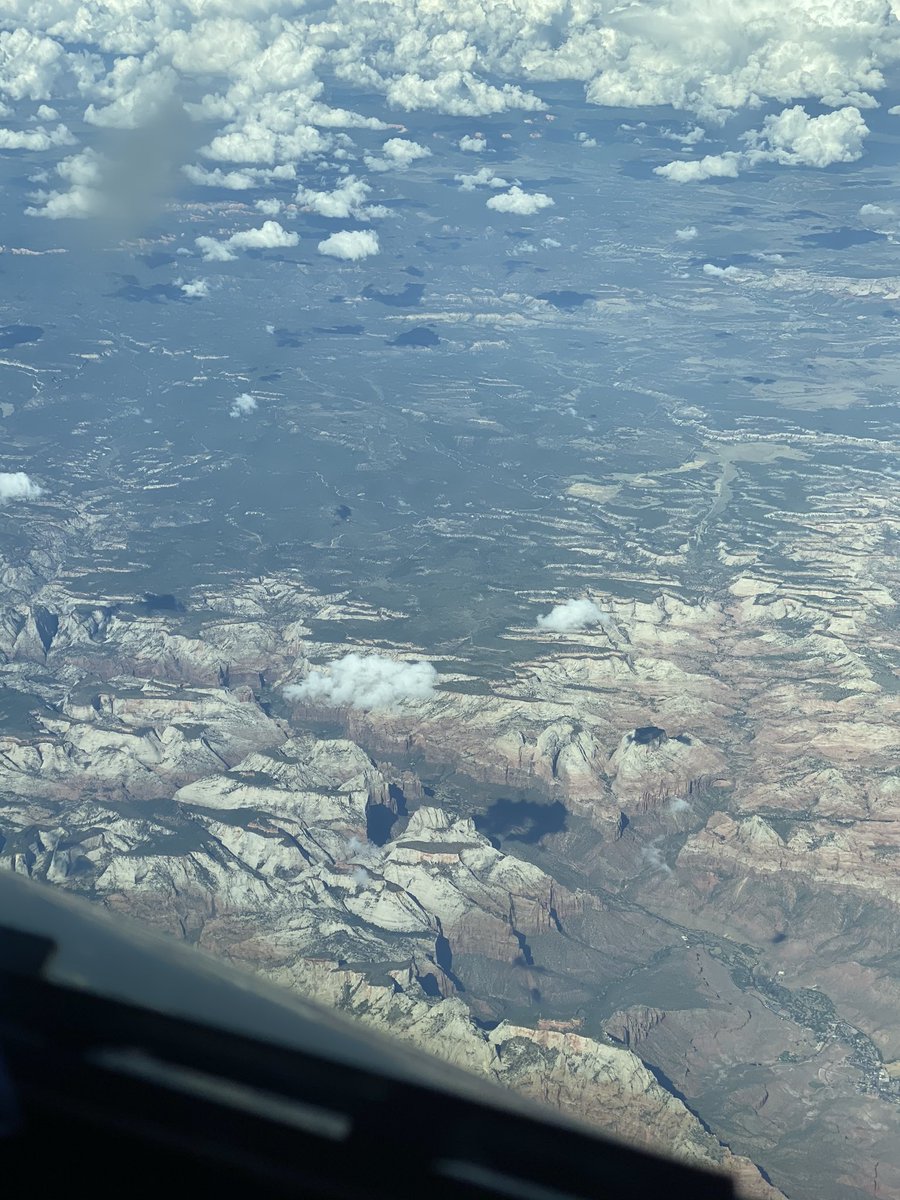 soprev's tweet photo. @VHanrion @flyLAXairport @VHanrion and flying over Bryce Canyon National Park! https://t.co/beAqziA3Fd