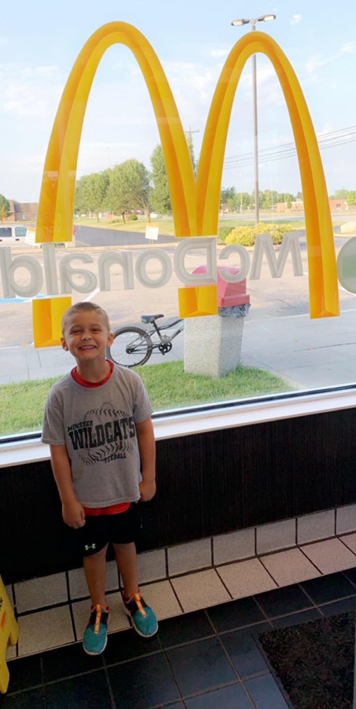 MonfortVorhees's tweet photo. We reviewed this nice message a picture this morning..... “Thanks for yummy breakfast !!”
Thanks for visiting us! #MinsterMcD #ImLovinIt https://t.co/OUns2mUQHU