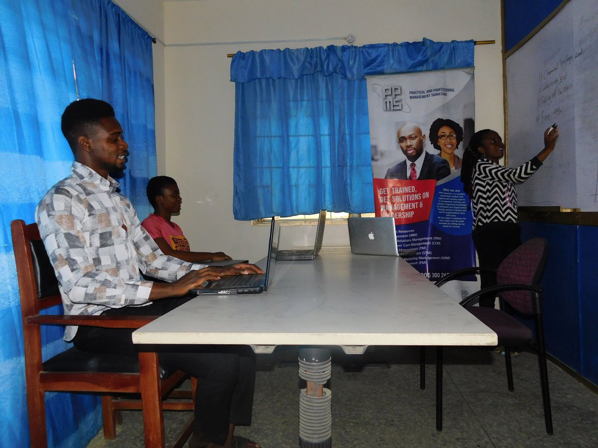 Buildspaceng's tweet photo. For individuals, workspaces should be the last thing you worry about when running your business.

Book one of our co-working spaces, where you get work done while being next to others doing great things.

Only at 4k monthly. https://t.co/1V56gudmWB