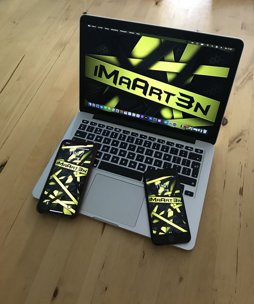 iMaArt3n's tweet photo. Tnx to @lux3lite private #wallpaper #walls #iphone #iOS14DevBeta1 #macOSBigSur   #ipa #lockscreen #homescreen #wallpapers yellow and black! https://t.co/8fdzcnPSBX
