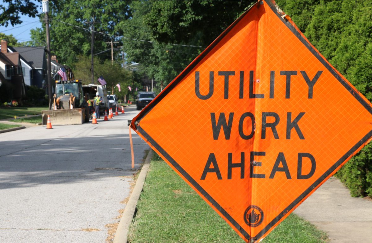 We are currently working on a break that occurred overnight on a 42” main on Dorsh Rd. near Burger Rd. in South Euclid. Crews are working to control the leak flow and isolate the break in order to begin repairs. Customers in the surrounding area may notice reduced water pressure.