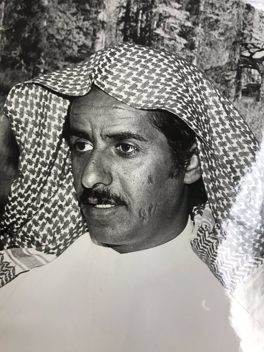 rashedjj's tweet photo. انه رفيق عمر محب للشعر والشعراء  يتسع صدره الى حد الفذلكة وجاد جدا ويلتزم بحدود الرجولة والواقع وكان د/ ابراهم المقحم يحرك مواجعة من اجل ان يتحمس اكثر وكذالك السعيدي وفهد المحيشير وناصر السكران وابن سريع سعد وابن شنار ناصر وابن مسعد وابن  جلعودرحم الله الميت واطال عمر 
الحي
-٤- https://t.co/9uG8Ue5K1j