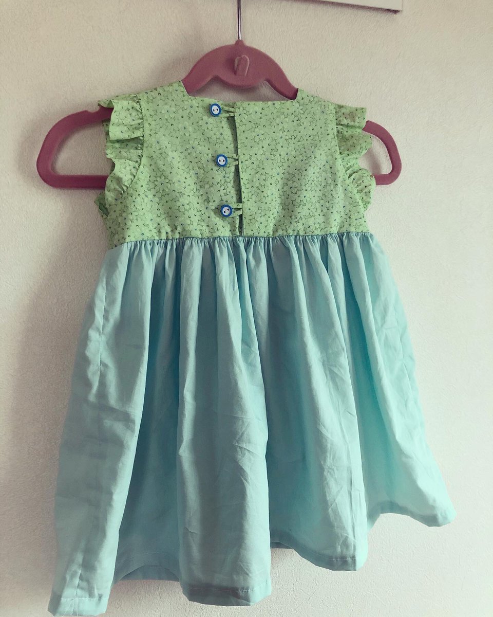 ネリネワンピース