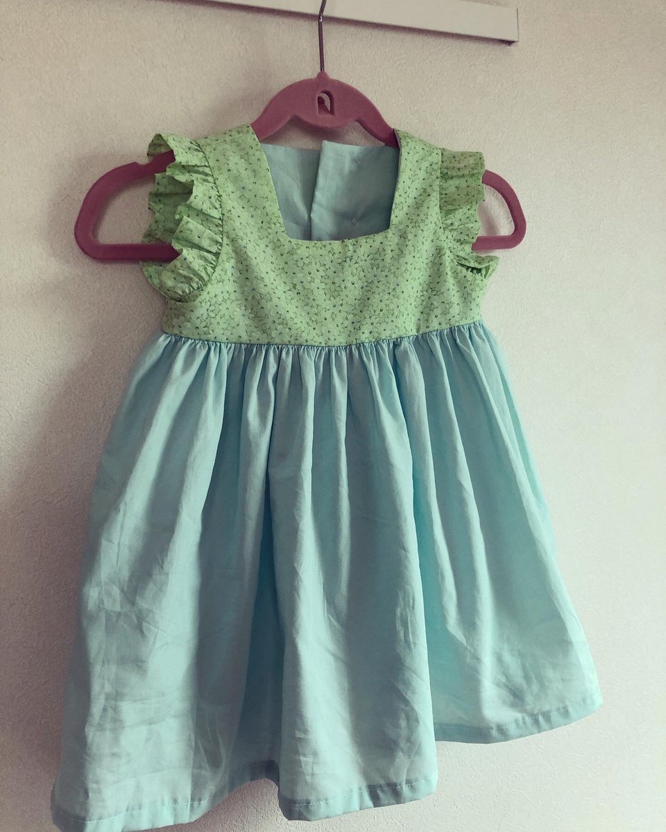 ネリネワンピース