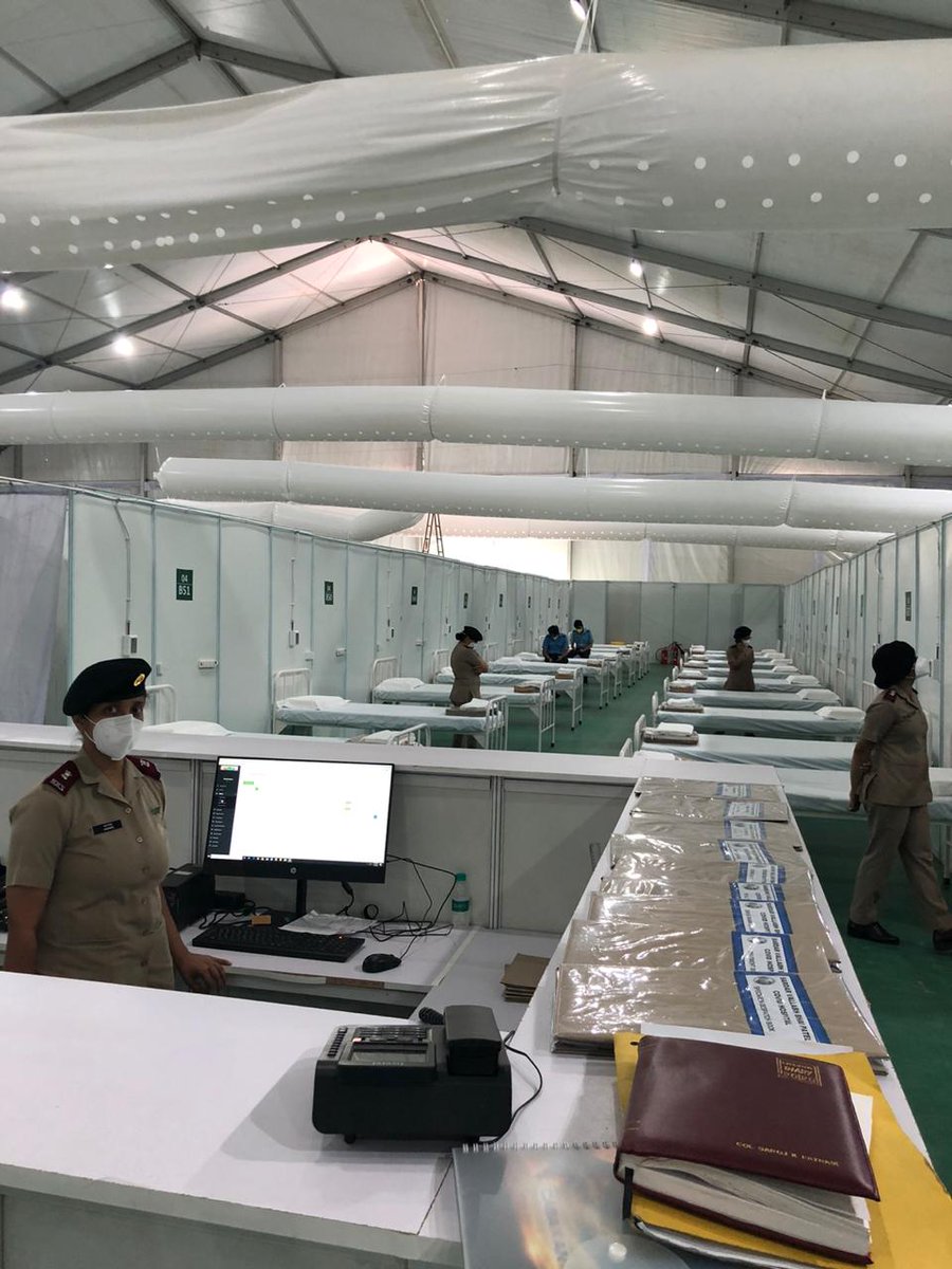 vrindapisharody's tweet photo. Pics of the 1000 bedded #CoVID Hospital made ready in 12 days from scratch! Built by @DRDO_India, it will be run by the Armed Forces in Delhi

Centrally air conditioned,each ward almost the size of a football field. 

Thotful gesture to name the wards after a #GalwanMartyr 🙏 https://t.co/YUtWysbxdq