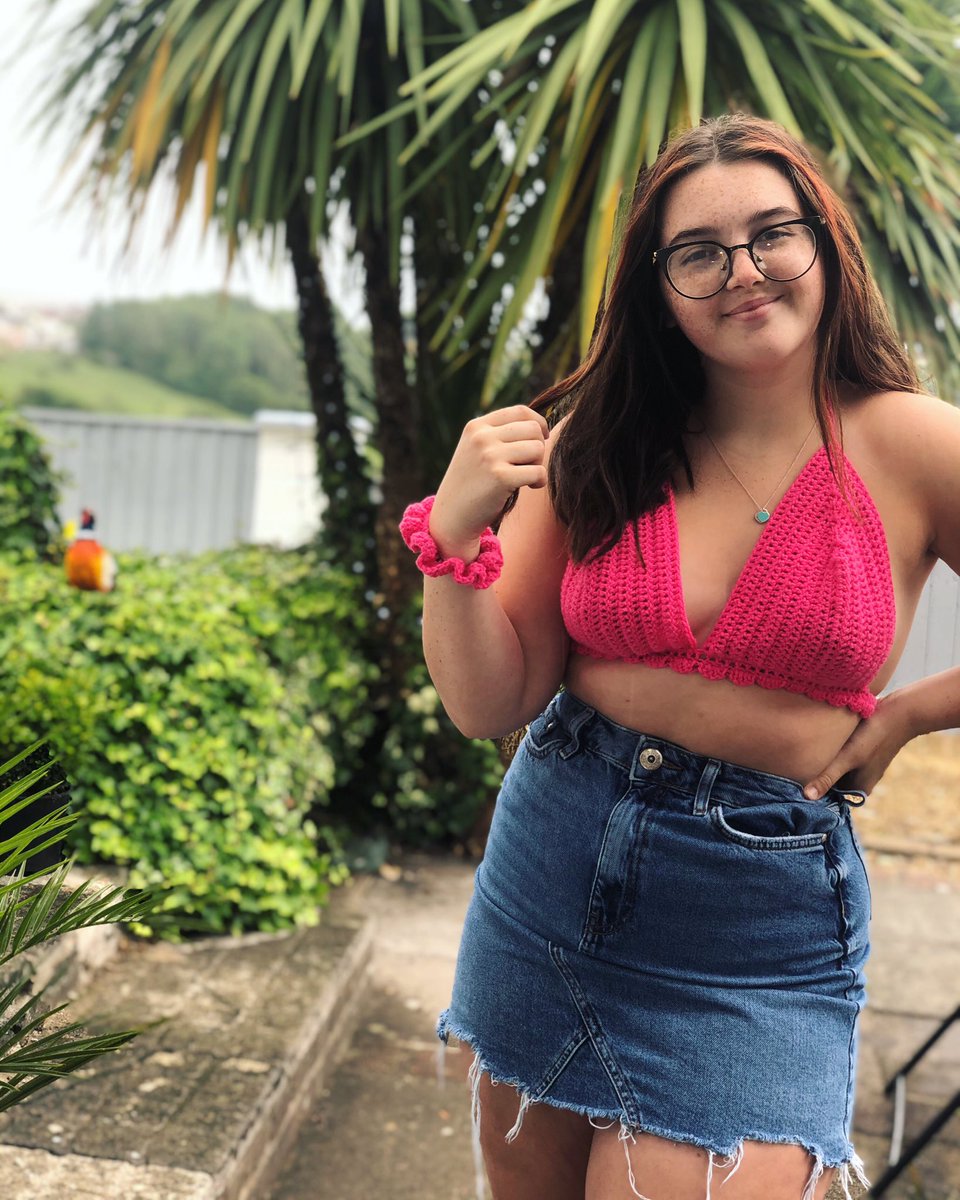 JadeDriscoll10's tweet photo. Haven’t blessed twitter for a while with my bralets so here u go xxx because the best person to promote ur business is urself xo @ceriacrochet on insta &amp; also on asos marketplace https://t.co/qEDyoolyAo 💙 https://t.co/VgqrBxiwz9