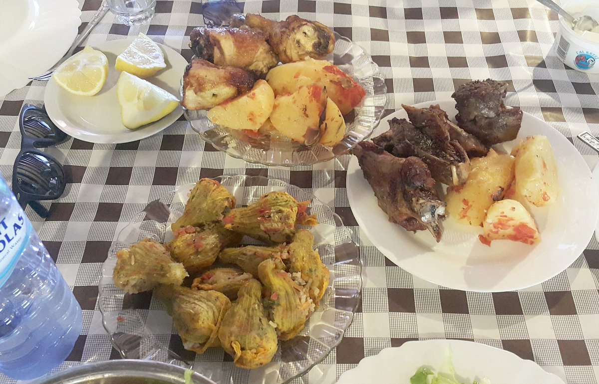 Eleni_Zenonos's tweet photo. A little Sunday daytrip to the picturesque Fikardou village and a lovely Sunday lunch complete with souvla and anthoi. Video coming soon❤ #travel #cyprus #fikardou #food #cyprus #anthoi #souvla https://t.co/3sbR767r3K