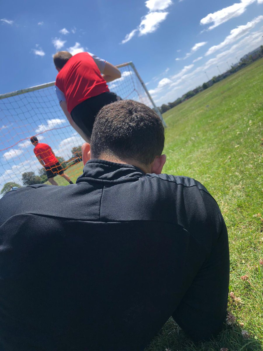 BullsmoorUnited's tweet image. GUESS WHO
Can you guess who this absolute melon belongs to.
CLUE: its not @TweetsOfReece 
#melonhead #upthebulls