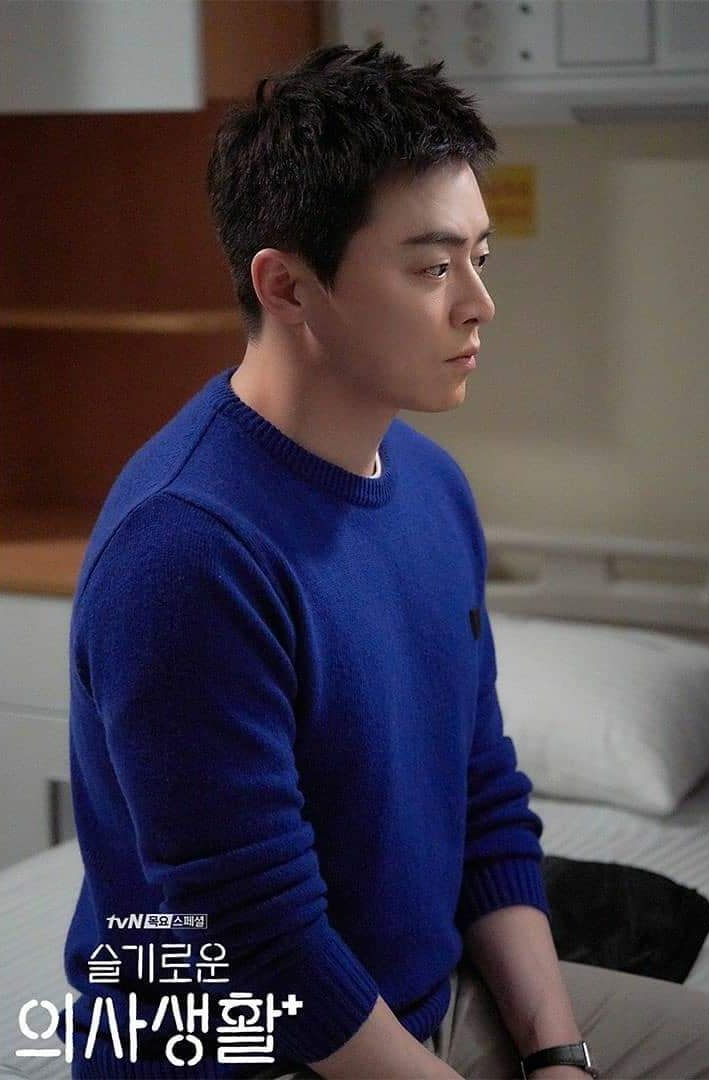 Ep. 7 - Bluish gray longsleeve shirt & black pant (he's wearing a pair of chuck taylors!), and a nicely fitted blue sweater and khaki pants (again, the bag!)Band perf: You always