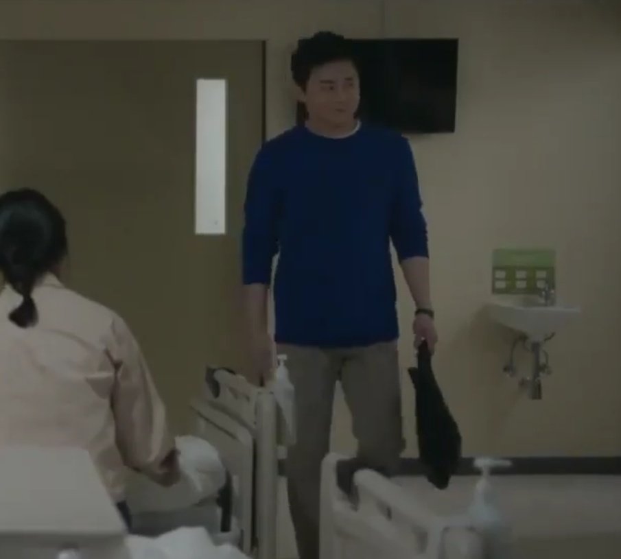 Ep. 7 - Bluish gray longsleeve shirt & black pant (he's wearing a pair of chuck taylors!), and a nicely fitted blue sweater and khaki pants (again, the bag!)Band perf: You always