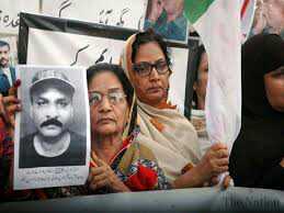 khalid_ajmeri's tweet photo. Families & Children are waiting for their loved ones to be with them again. Punishment for being Vocal in #Karachi is #ForcedDisapperance
@hrw @amnestysasia
@amnesty
@missingpeople @JudicialWatch @UN @hrwdispatches
#ReleaseAllMissingPersons
@AltafHussain_90 https://t.co/nqndzDalDJ