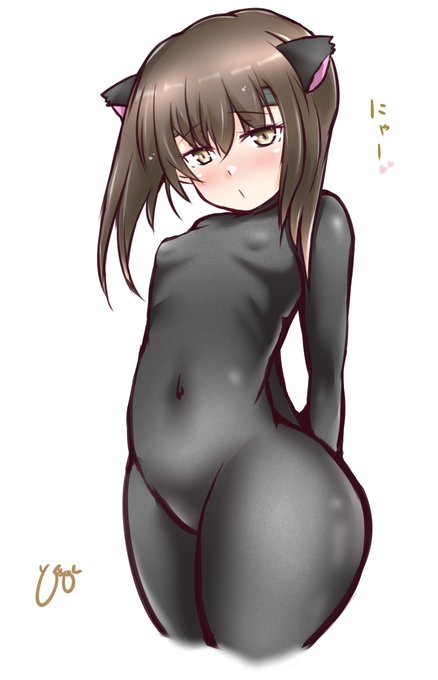 くろねこすーつたいほーちゃん
#艦これ版深夜の真剣お絵描き60分一本勝負
#艦これ版真剣お絵描き60分一本勝負_20200705 