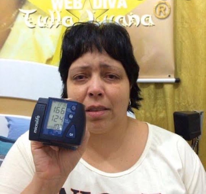 FeKahli's tweet photo. já to surtando esperando a do Taehyung se vier mais duas da maknae line eu não aguento meu coração é fraco já sofreu demais por coreanos nessa vida MAS SÓ VEM QUE EU MORRO FELIZ jovem morre de ataque cadiaco com um sorriso no rosto entenda @BTS_twt https://t.co/ahKn6EhTVT