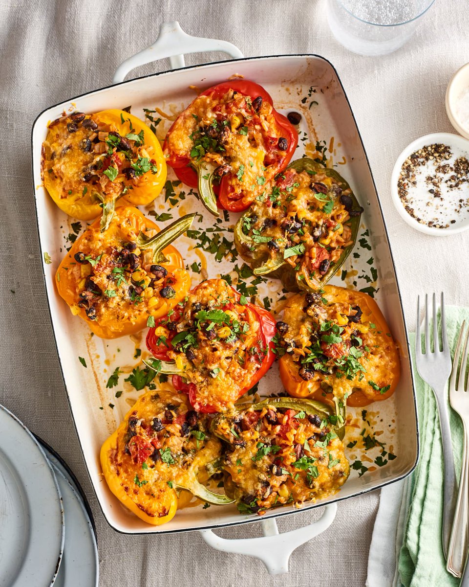 ChefFoodietoon's tweet photo. Protein-Packed Vegetarian Stuffed Peppers Are an Easy Weeknight Win https://t.co/MAnUyHQFjF https://t.co/McKvBi3B2b